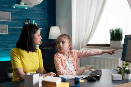 Eltern und Kinder programmieren lernen gemeinsam